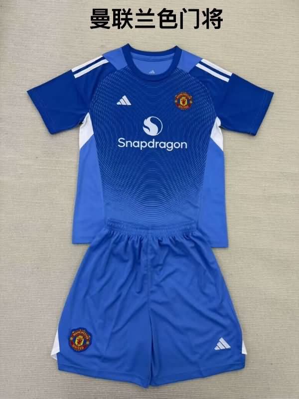 25/26 Manchester United Goalkeeper Blue Kids Soccer Jersey And Shorts Leaked