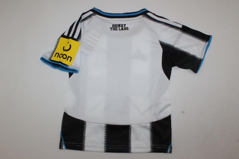 25/26 Newcastle United Home Kids Soccer Jersey And Shorts