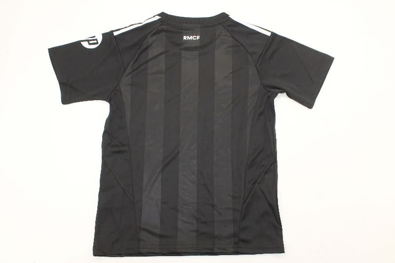 25/26 Real Madrid Goalkeeper Black Kids Soccer Jersey And Shorts Leaked