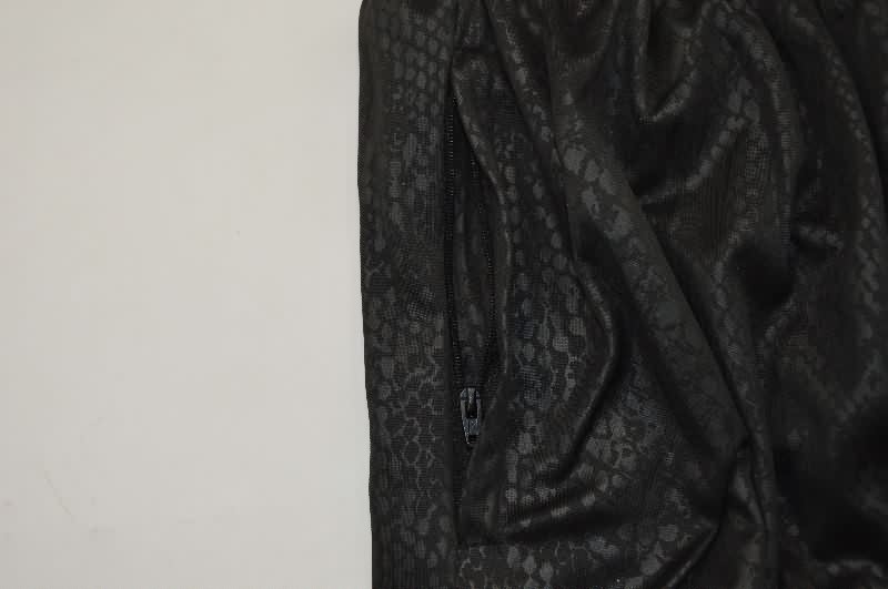 Thailand Quality(AAA) 25/26 Barcelona Training Soccer Shorts 02