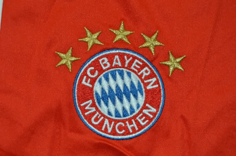 Thailand Quality(AAA) 2025/26 Bayern Munich Home Soccer Shorts