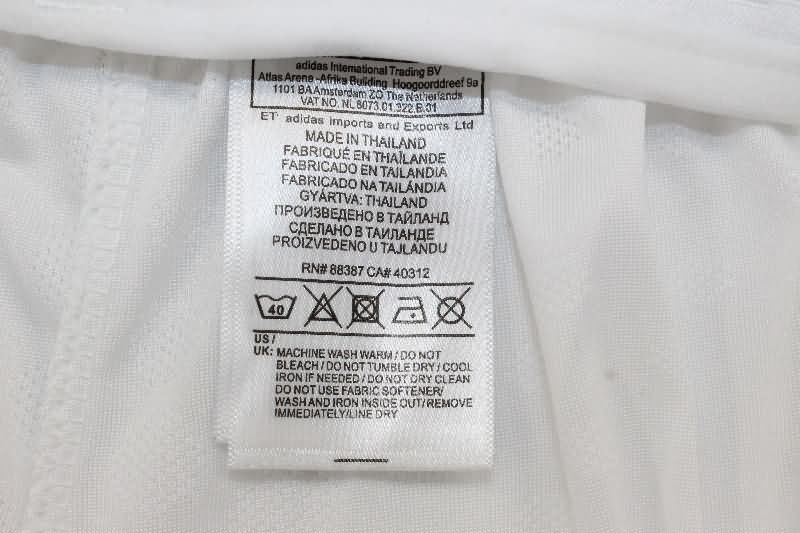Thailand Quality(AAA) 2025/26 Real Madrid Home Soccer Shorts (Player)
