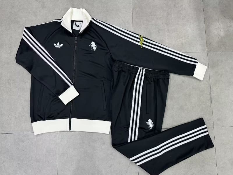 Thailand Quality(AAA) 25/26 Juventus Black Soccer Tracksuit 05
