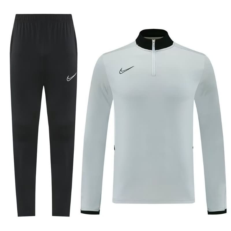 Thailand Quality(AAA) 2025 Nike White Soccer Tracksuit 02