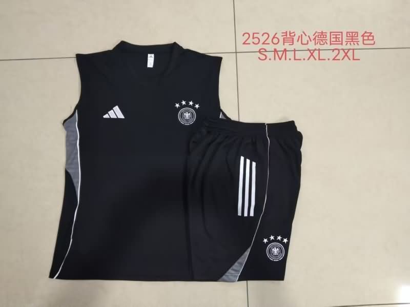 Thailand Quality(AAA) 2025 Germany Black Soccer Training Sets 02