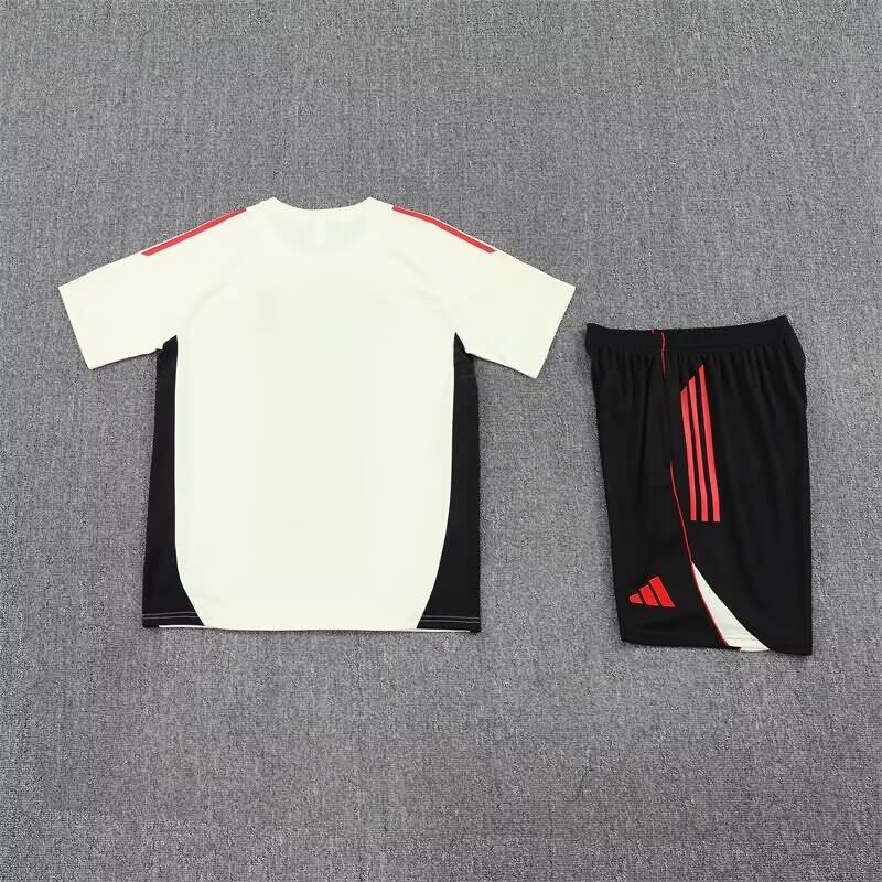 Thailand Quality(AAA) 25/26 Liverpool White Soccer Training Sets