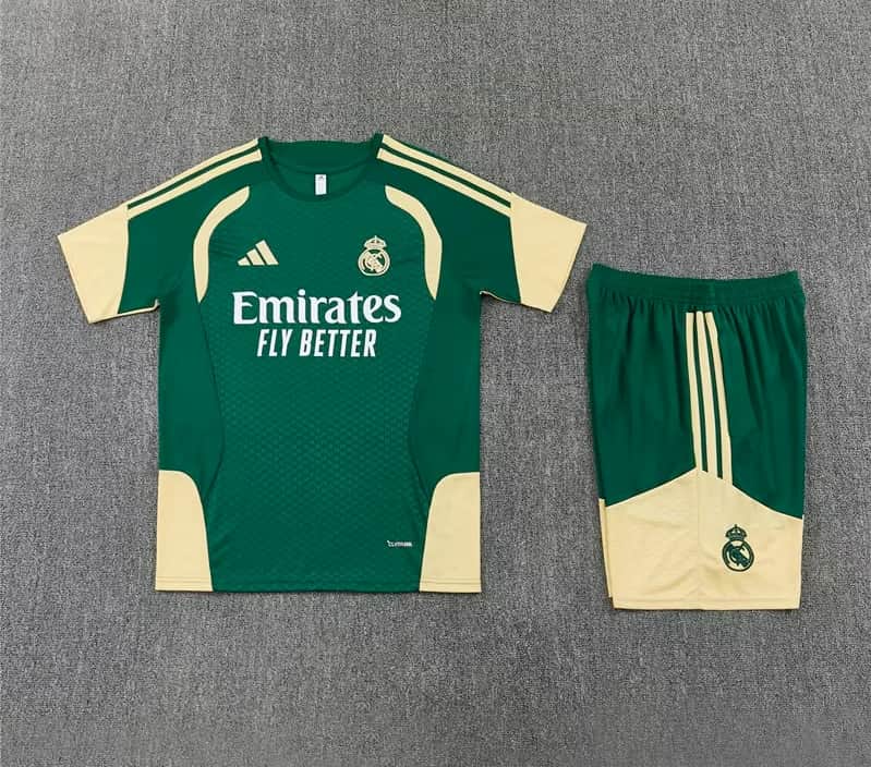 Thailand Quality(AAA) 25/26 Real Madrid Green Soccer Training Sets 06