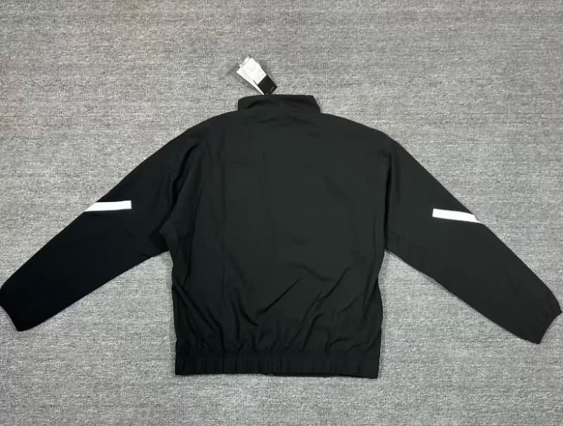 Thailand Quality(AAA) 25/26 Manchester United Black Soccer Windbreaker 04