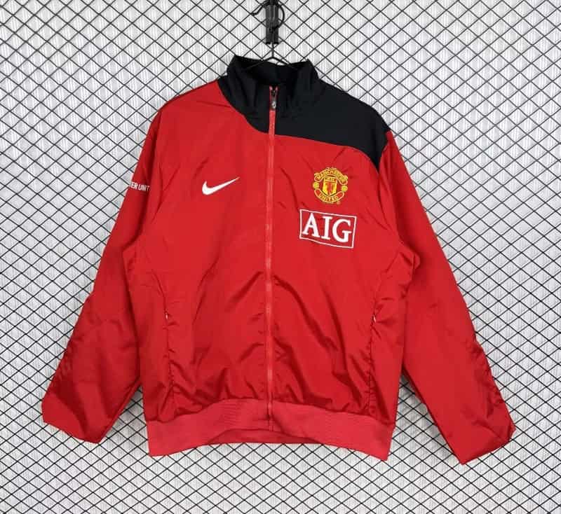 Thailand Quality(AAA) 25/26 Manchester United Red Soccer Windbreaker 04