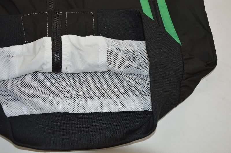 Thailand Quality(AAA) 25/26 Real Betis White Black Soccer Windbreaker