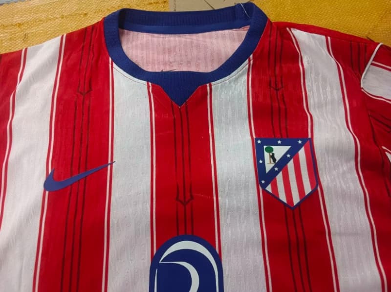 Thailand Quality(AAA) 26/27 Atletico Madrid Home Soccer Jersey (Player)
