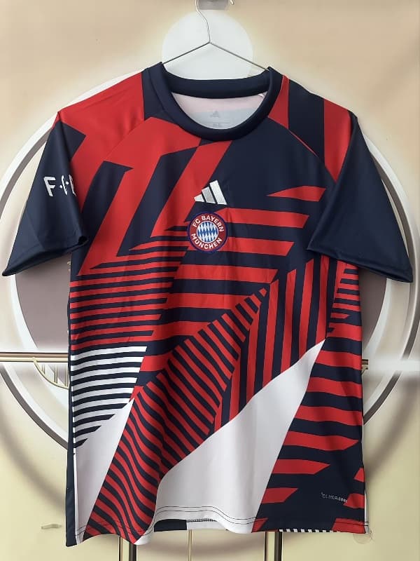 Thailand Quality(AAA) 26/27 Bayern Munich Training Soccer Jersey