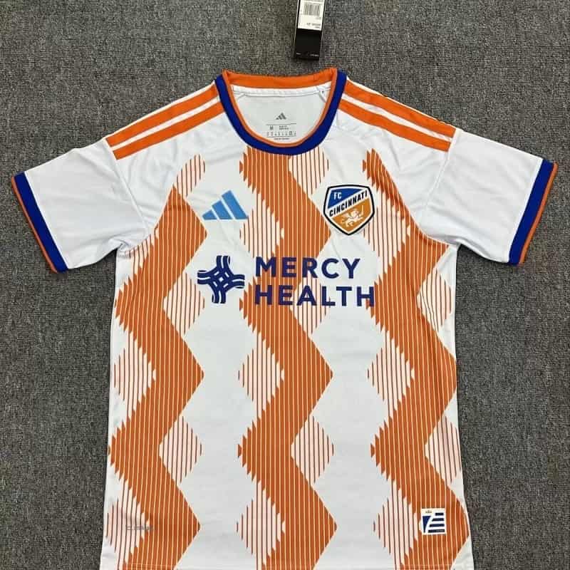 Thailand Quality(AAA) 2026 Cincinnati Home Soccer Jersey