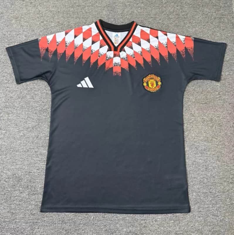 Thailand Quality(AAA) 26/27 Manchester United Training Soccer Jersey Thailand Quality(AAA) 26/27 Manchester United Training Soccer Jersey