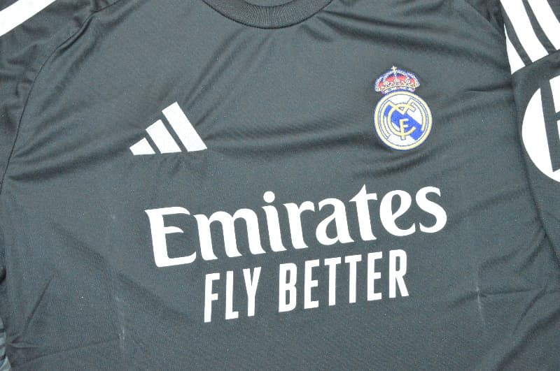Thailand Quality(AAA) 26/27 Real Madrid Goalkeeper Black Soccer Jersey