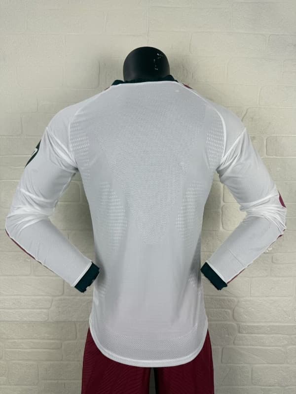 Thailand Quality(AAA) 26/27 Real Madrid Home Long Sleeve Soccer Jersey (Player) Leaked