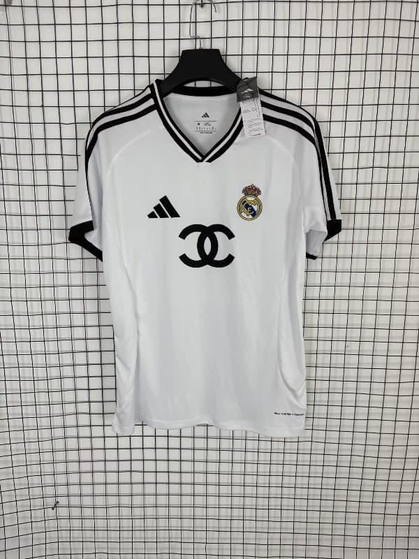 Thailand Quality(AAA) 26/27 Real Madrid Special Soccer Jersey