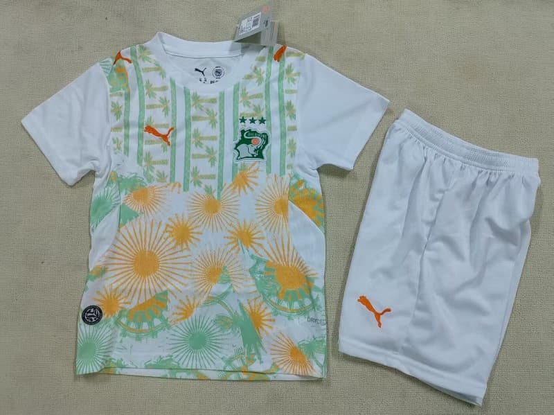 2026 Ivory Away Kids Soccer Jersey And Shorts 2026 Ivory Away Kids Soccer Jersey And Shorts