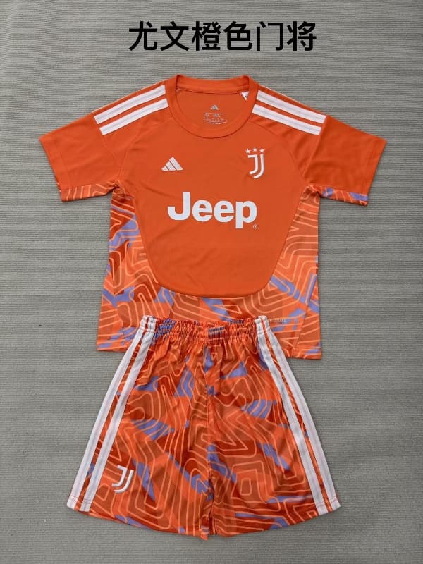26/27 Juventus Goalkeeper Orange Kids Soccer Jersey And Shorts