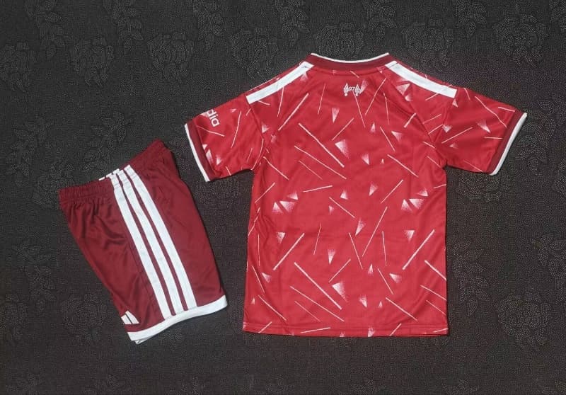 26/27 Liverpool Home Kids Soccer Jersey And Shorts (Leaked)