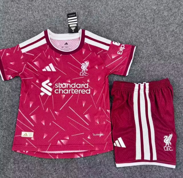 26/27 Liverpool Home Kids Soccer Jersey And Shorts (Player) Leaked