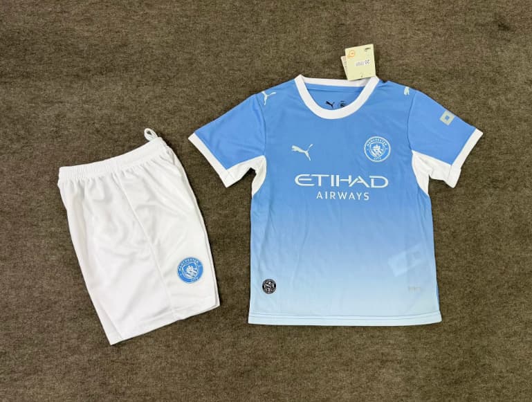 26/27 Manchester City Home Kids Soccer Jersey And Shorts (Leaked)