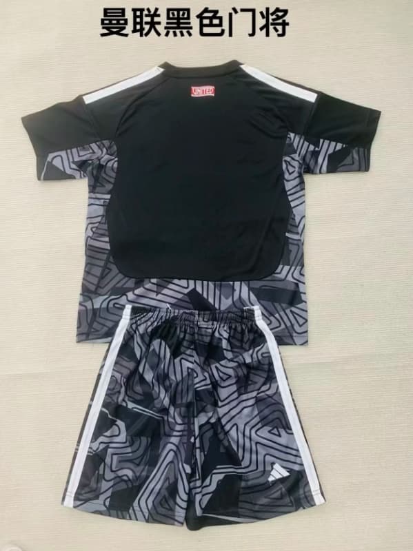 26/27 Manchester United Goalkeeper Black Kids Soccer Jersey And Shorts