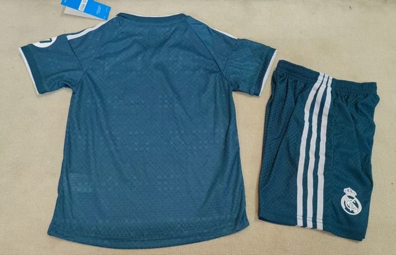26/27 Real Madrid Away Kids Soccer Jersey And Shorts (Player) Leaked