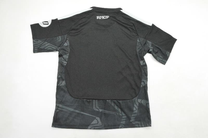 26/27 Real Madrid Goalkeeper Black Kids Soccer Jersey And Shorts
