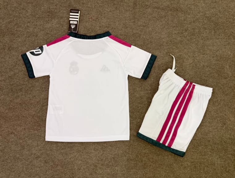 26/27 Real Madrid Home Kids Soccer Jersey And Shorts (Leaked)
