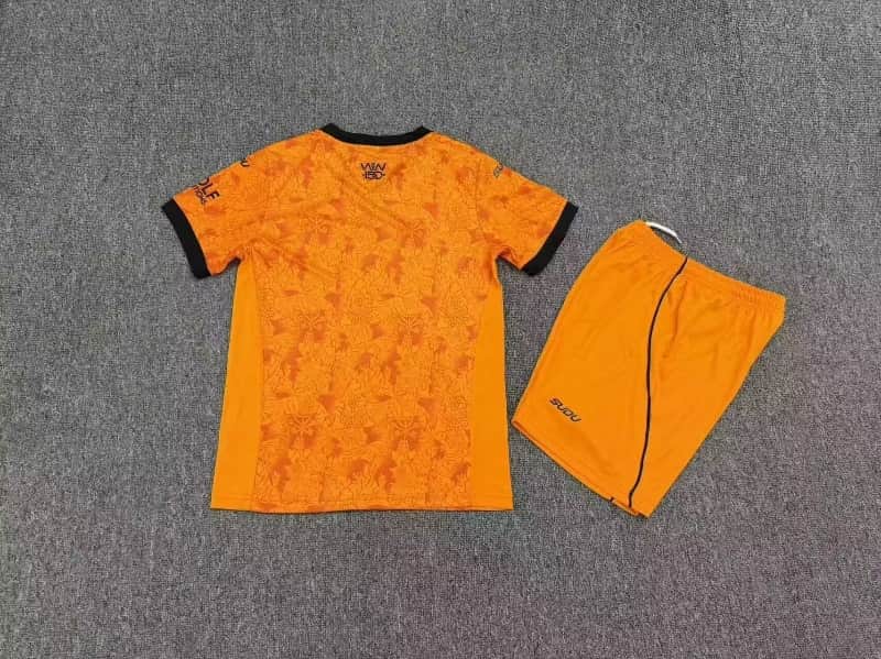 26/27 Wolves Home Kids Soccer Jersey And Shorts