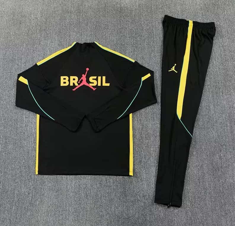 Thailand Quality(AAA) 2026 Brazil Black Soccer Tracksuit 02