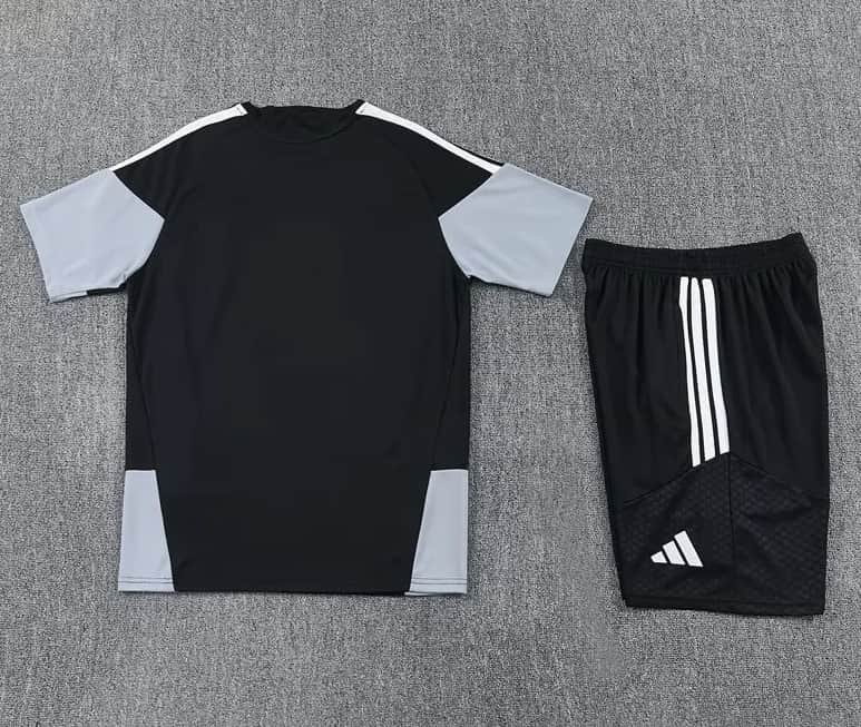 Thailand Quality(AAA) 2026 Inter Miami Black Soccer Training Sets