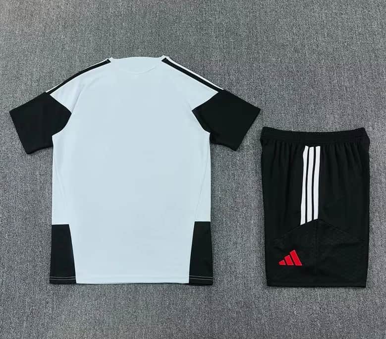 Thailand Quality(AAA) 26/27 Liverpool Grey Soccer Training Sets