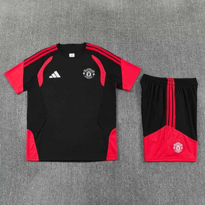 Thailand Quality(AAA) 26/27 Manchester United Black Soccer Training Sets Thailand Quality(AAA) 26/27 Manchester United Black Soccer Training Sets