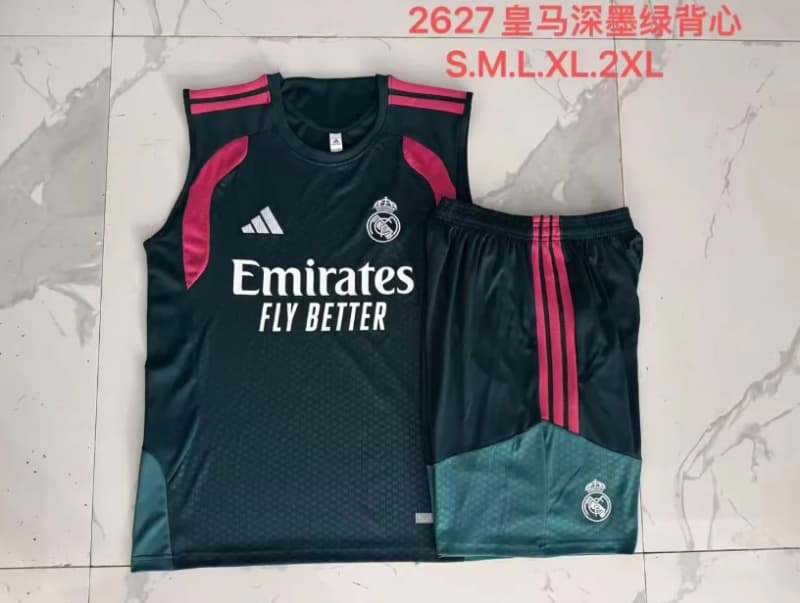 Thailand Quality(AAA) 26/27 Real Madrid Green Soccer Training Sets 03