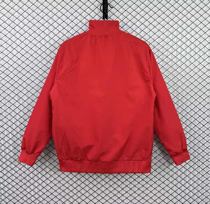 Thailand Quality(AAA) 2004/05 Liverpool Red Soccer Windbreaker