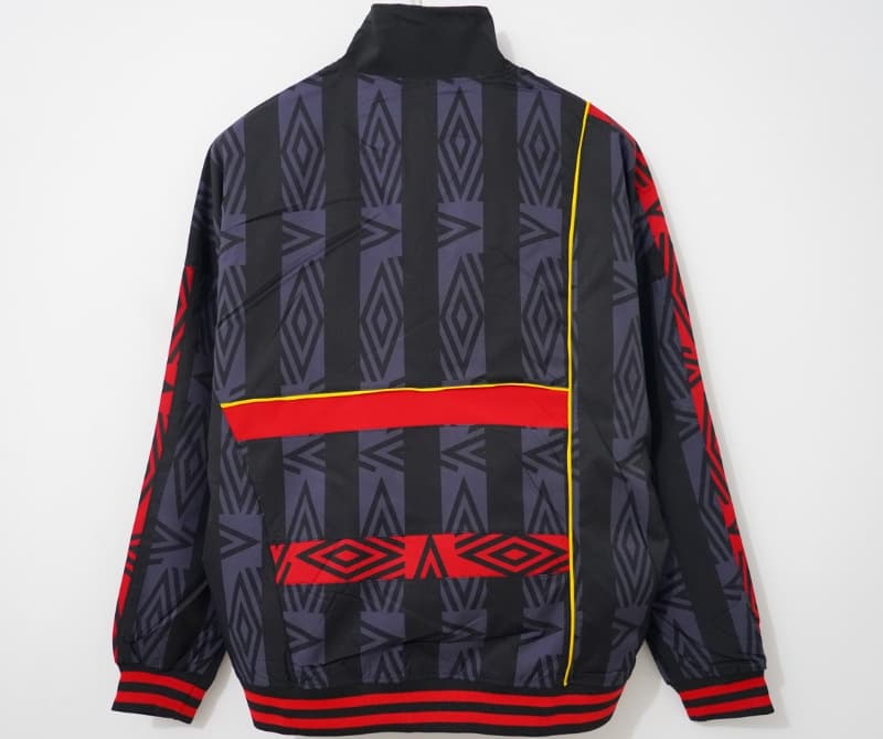 Thailand Quality(AAA) 1993/95 Manchester United Black Soccer Windbreaker