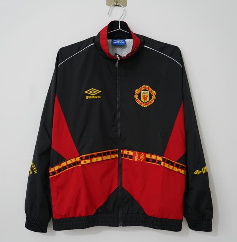 Thailand Quality(AAA) 1996/97 Manchester United Black Soccer Windbreaker