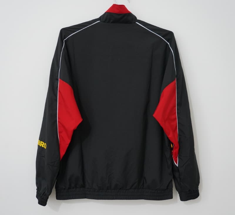 Thailand Quality(AAA) 1996/97 Manchester United Black Soccer Windbreaker