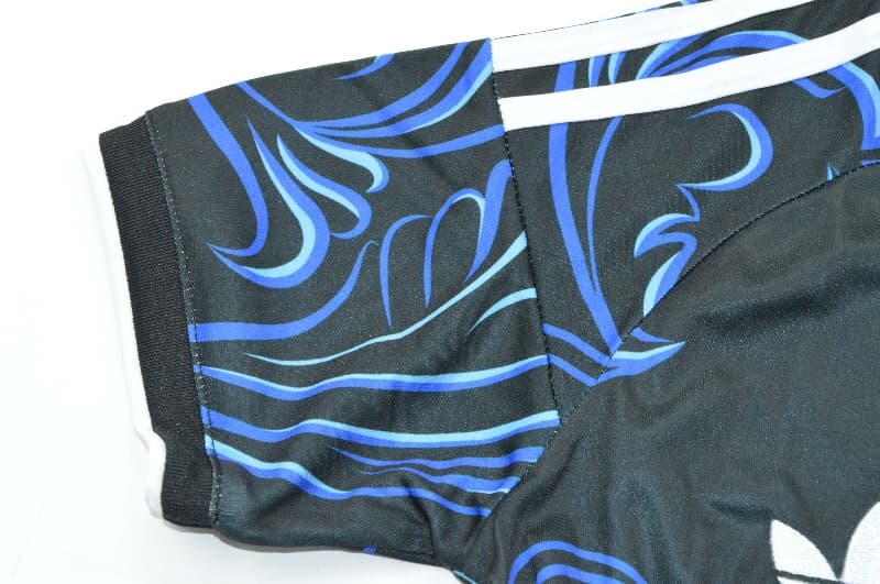 Thailand Quality(AAA) 2026 Argentina Away Women Cropped Soccer Jersey