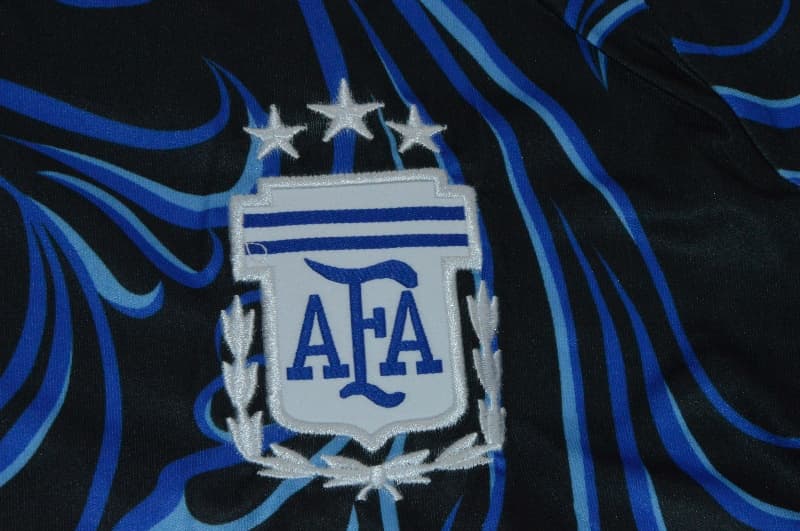 Thailand Quality(AAA) 2026 Argentina Away Women Cropped Soccer Jersey