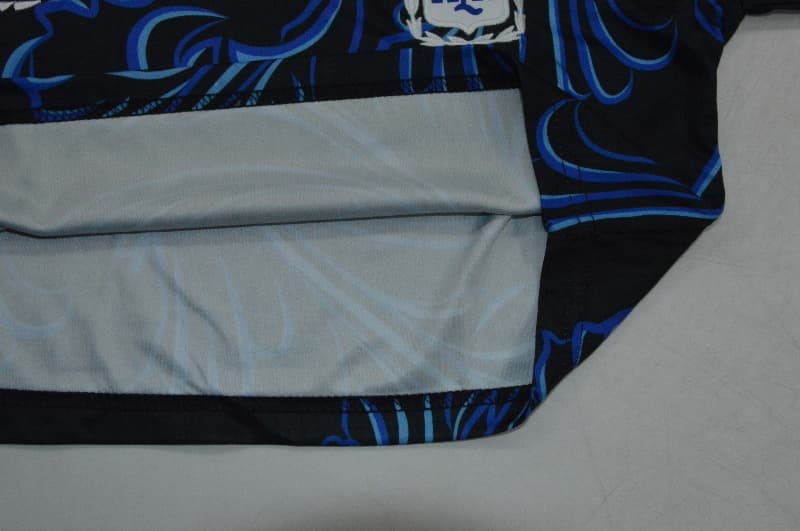 Thailand Quality(AAA) 2026 Argentina Away Women Cropped Soccer Jersey