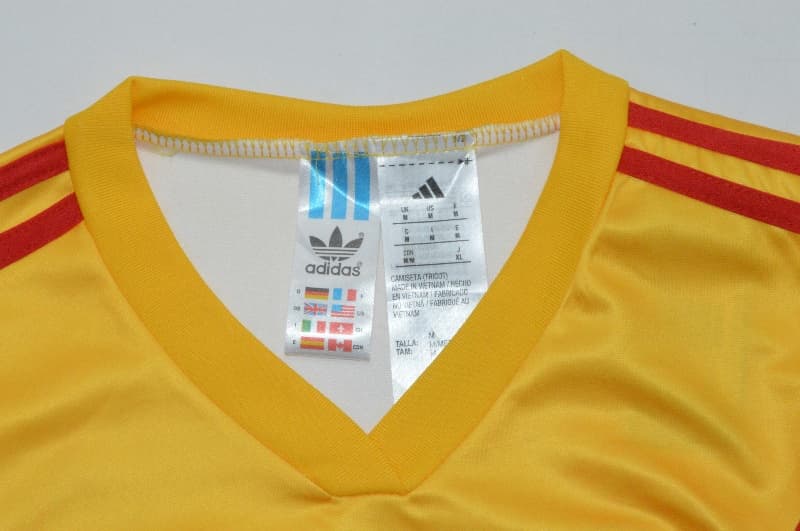 Thailand Quality(AAA) 1990 Colombia Home Women Cropped Soccer Jersey