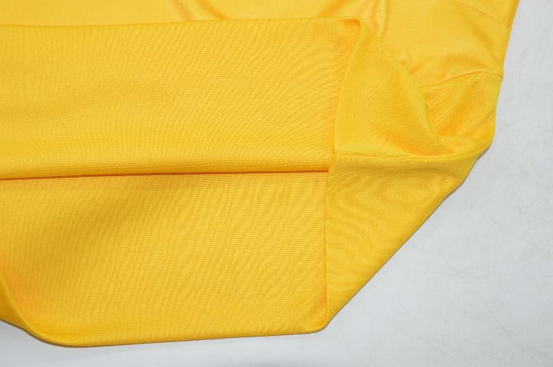 Thailand Quality(AAA) 1990 Colombia Home Women Cropped Soccer Jersey
