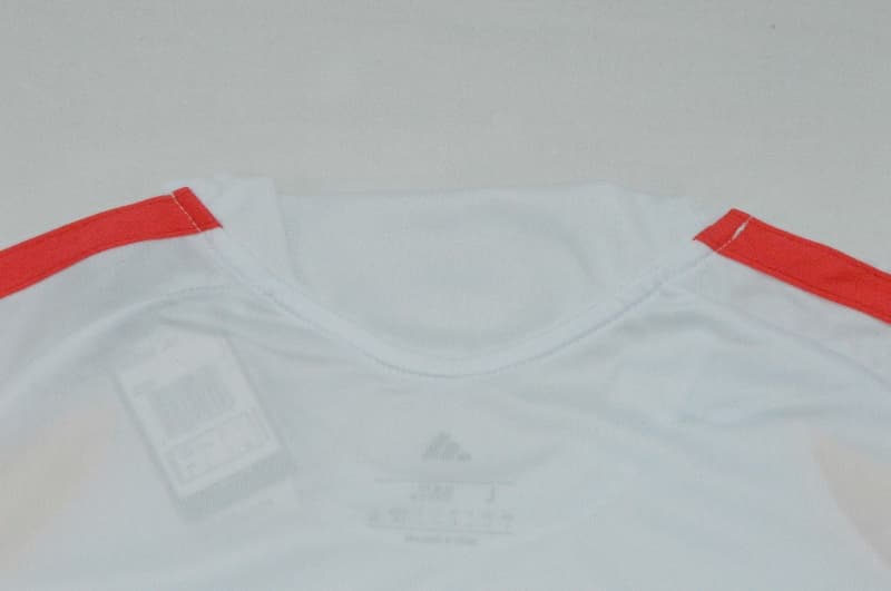 Thailand Quality(AAA) 2026 Colombia Training Soccer Jersey 02