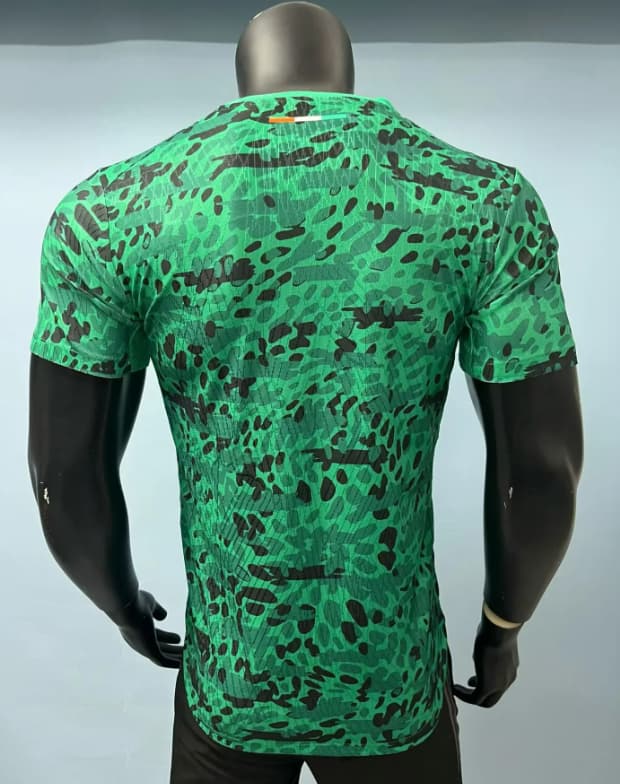 Thailand Quality(AAA) 2026 Ivory Green Soccer Jersey(Player)