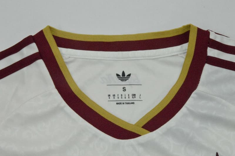 Thailand Quality(AAA) 2026 Spain World Cup Away Women Cropped Soccer Jersey
