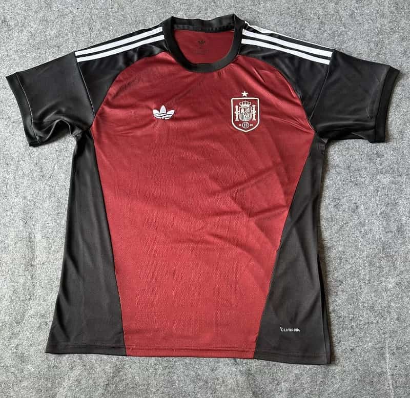 Thailand Quality(AAA) 2026 Spain World Cup Goalkeeper Red Soccer Jersey Thailand Quality(AAA) 2026 Spain World Cup Goalkeeper Red Soccer Jersey