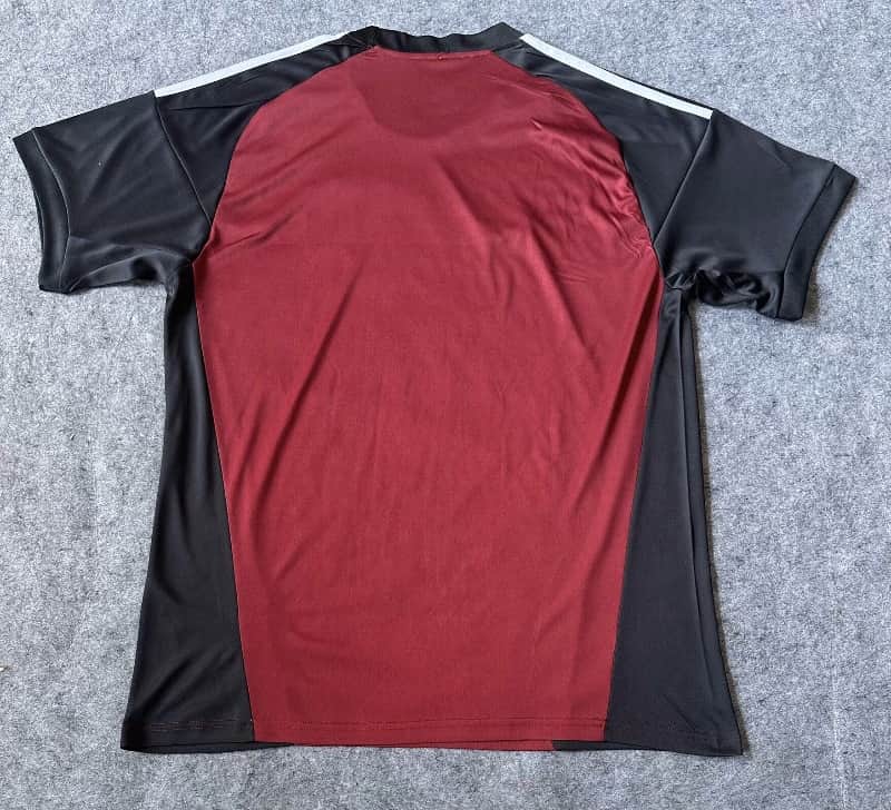 Thailand Quality(AAA) 2026 Spain World Cup Goalkeeper Red Soccer Jersey